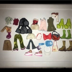 Bratz Doll Clothes and accessories